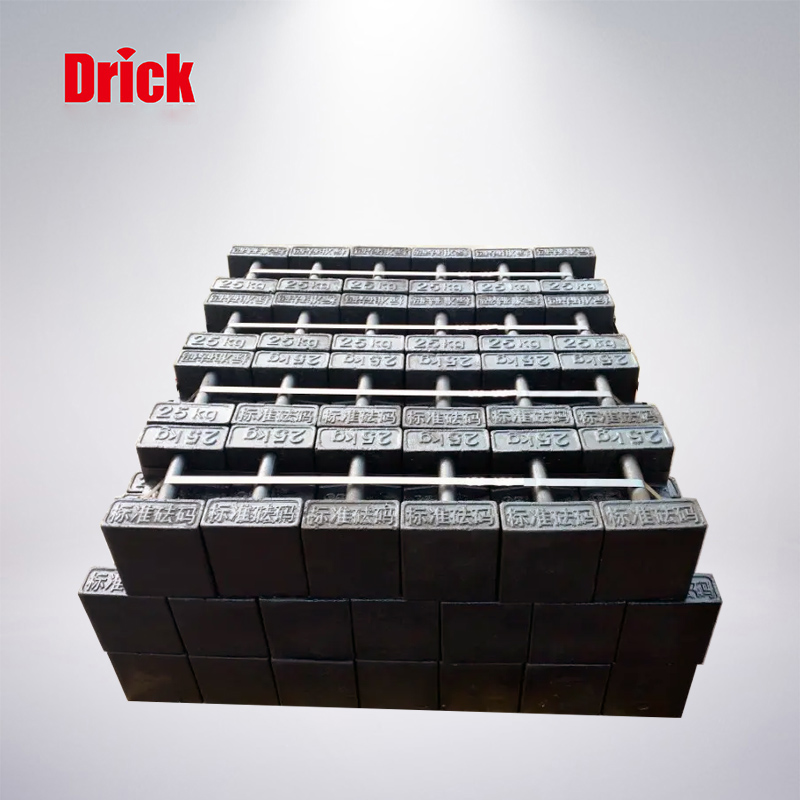 34 傾翻試驗(yàn)用配重.jpg 34 傾翻試驗(yàn)用配重.jpg